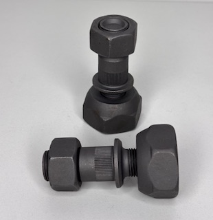 Шпилька колеса ISUZU NMR85 передняя правая (с гайкой) HB0505FR