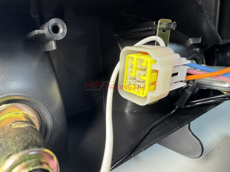 Фонарь задний левый ISUZU NQR71 NQR75 NQR90 NPR75 NMR85 NLR85 (1205009L)