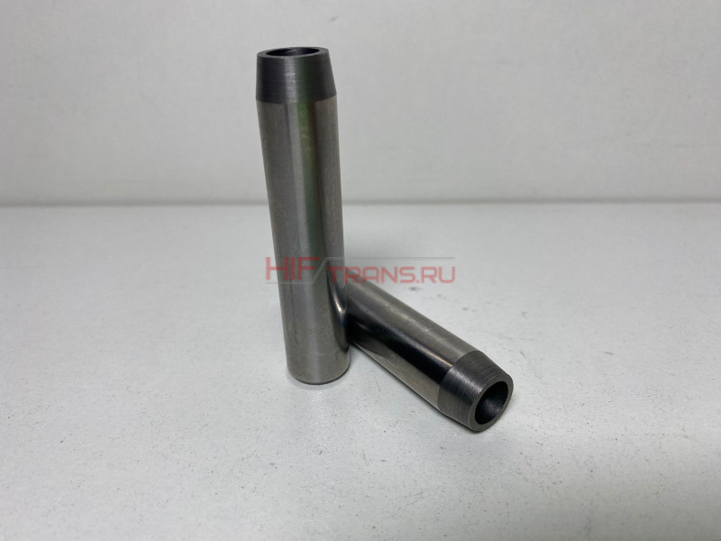 Втулка 2211593010 HYUNDAI HD62,72,78,120,County направляющая выпускных клапанов