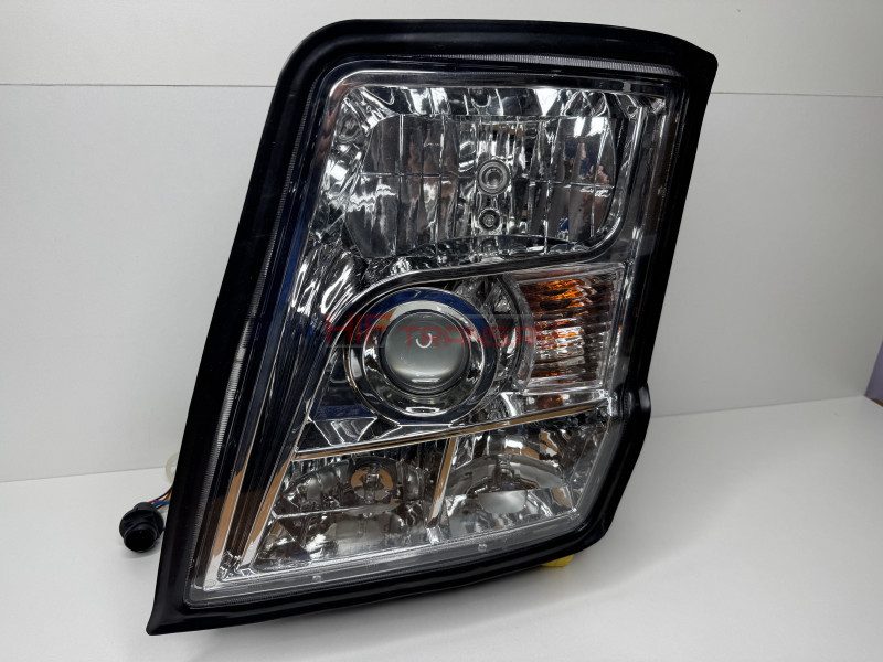 Фара передняя левая Х3000 тягач DZ97189723251 ОЕМ