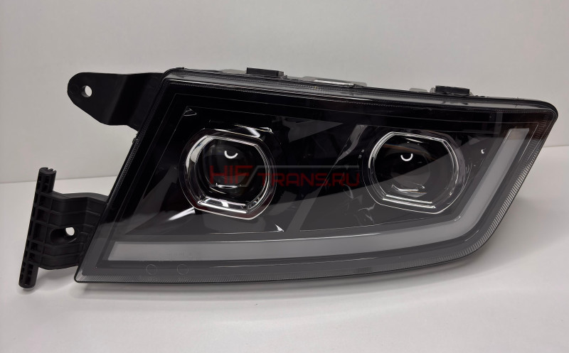 Фара передняя левая (пластик бампер) C7H тягач (без линзы)