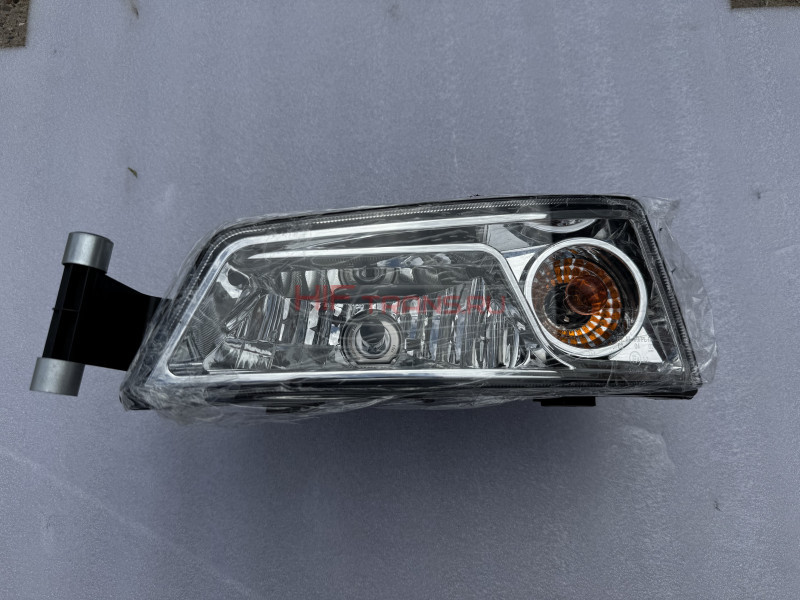 Фара противотуманная левая C7H 812W253206001