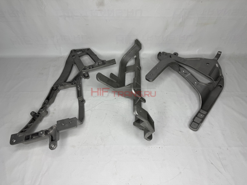 Кронштейн фары X6000 R (три части) DZ9X259620184 OEM