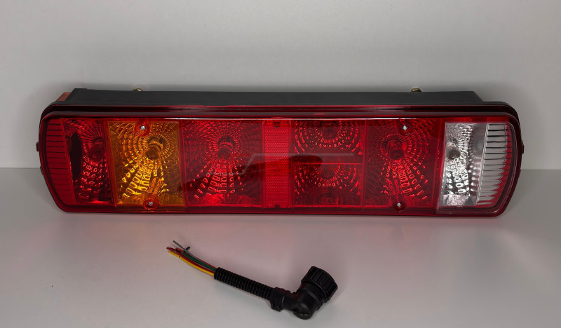 Фонарь задний L FAW J5,J6,3252 (крепление на 4 болта) 3716015362 H4365010101A0 OEM