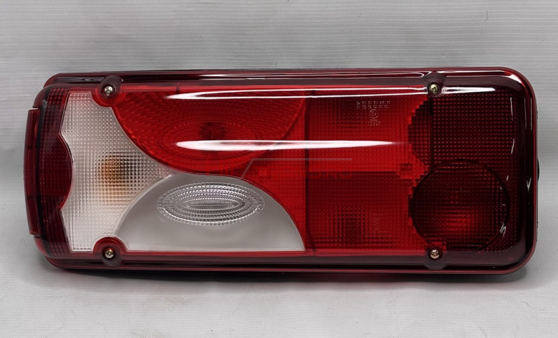 Фонарь задний FAW J7 левый 37160152000C00C OEM